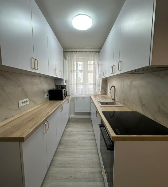 7a2384.jpg